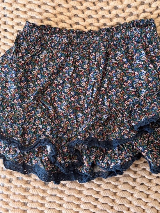 Altar'd State Dresses & Skirts - Altar'd State Navy Floral Mini Skirt with Lace Trim